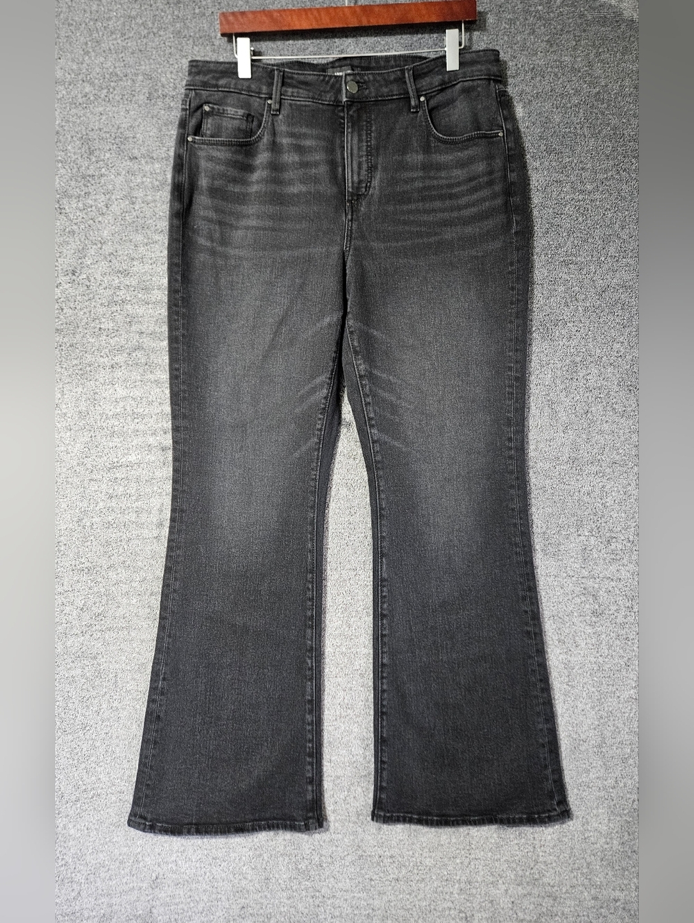 NWT Ann Taylor The Boot Mid Rise Curvy Fit Classic Five Pockets Jeans Size 14